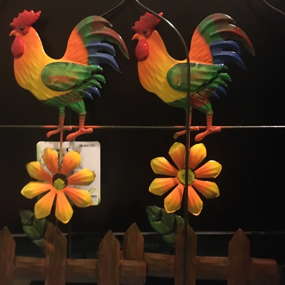 2 Metal Garden Fence - Picture 8 of 8